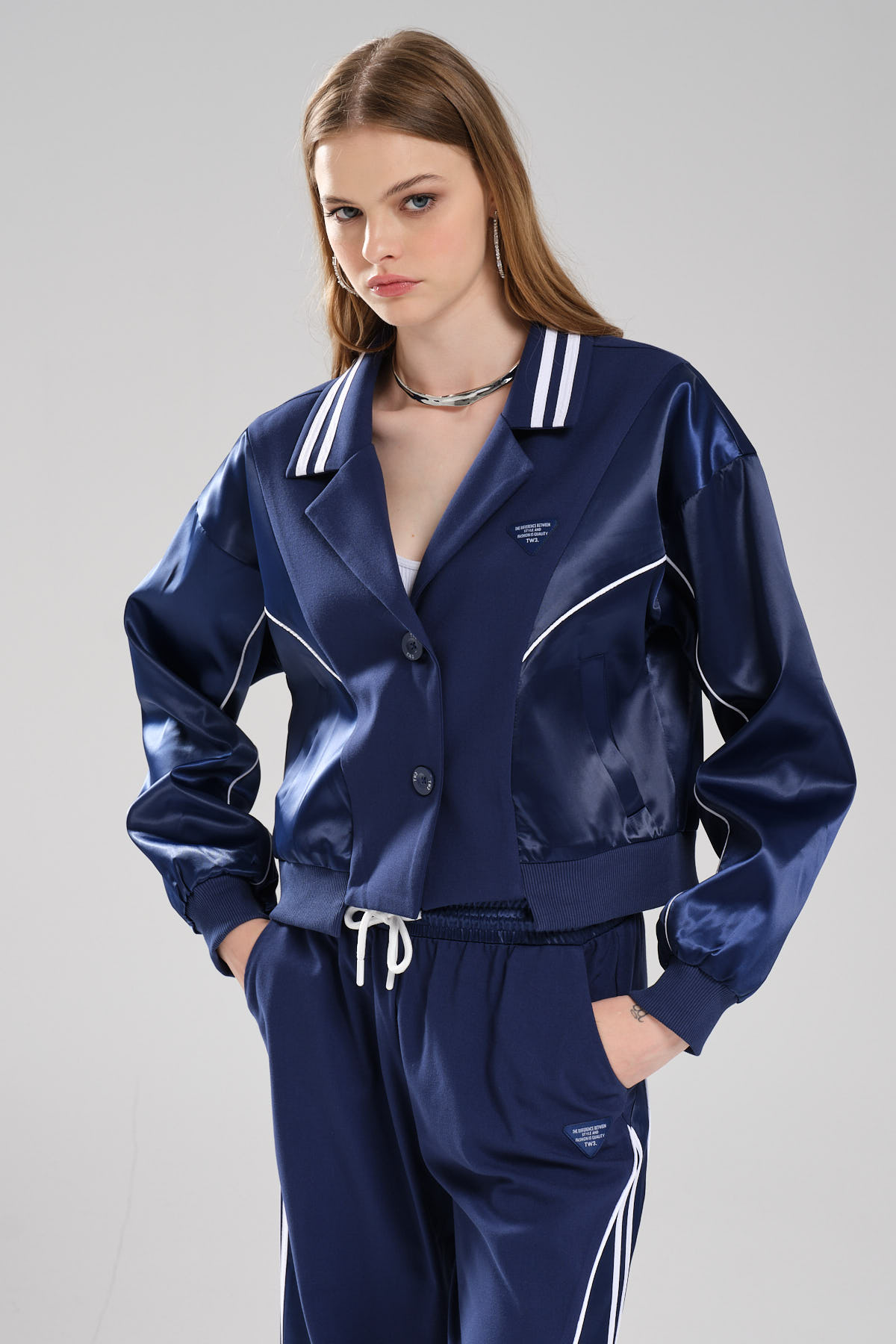 Kadın Şerit Detaylı Saten Kumaş Garnili Tasarım Blazer Ceket