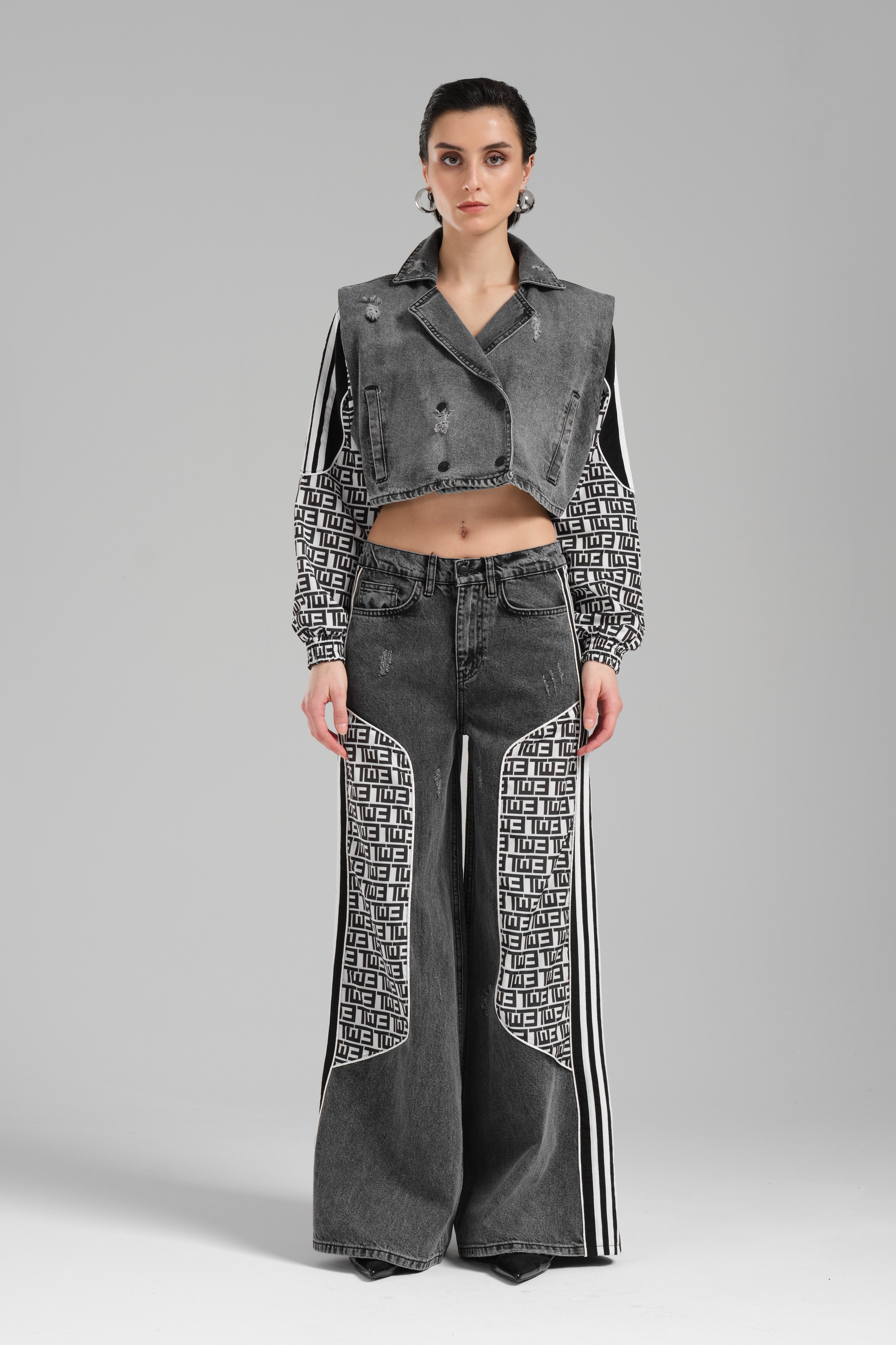 Kadın Garnili Kollar Şeritli Crop Jean Ceket