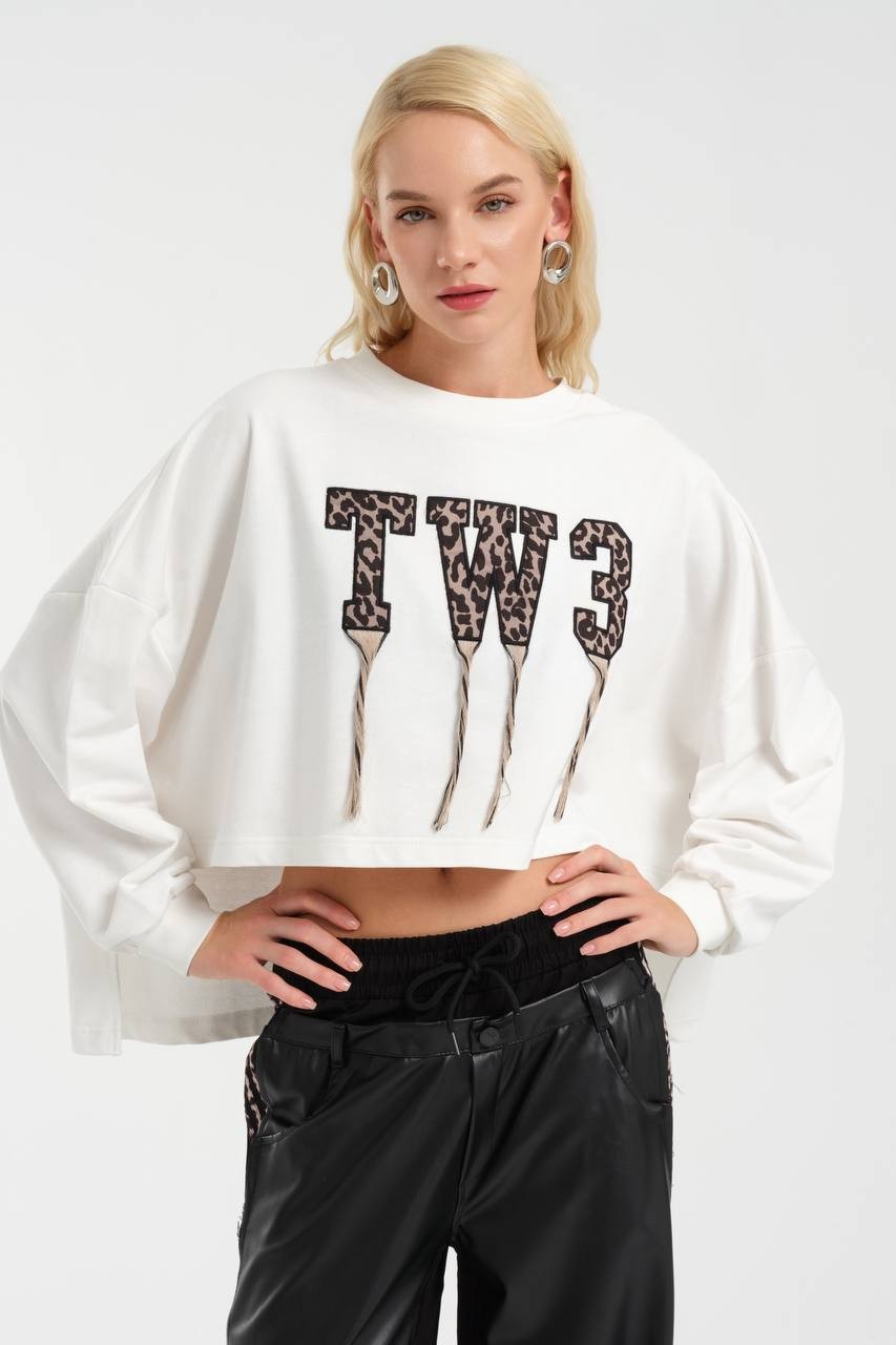 TW3 Leopar Nakışlı ve Püsküllü Kadın Sweatshirt