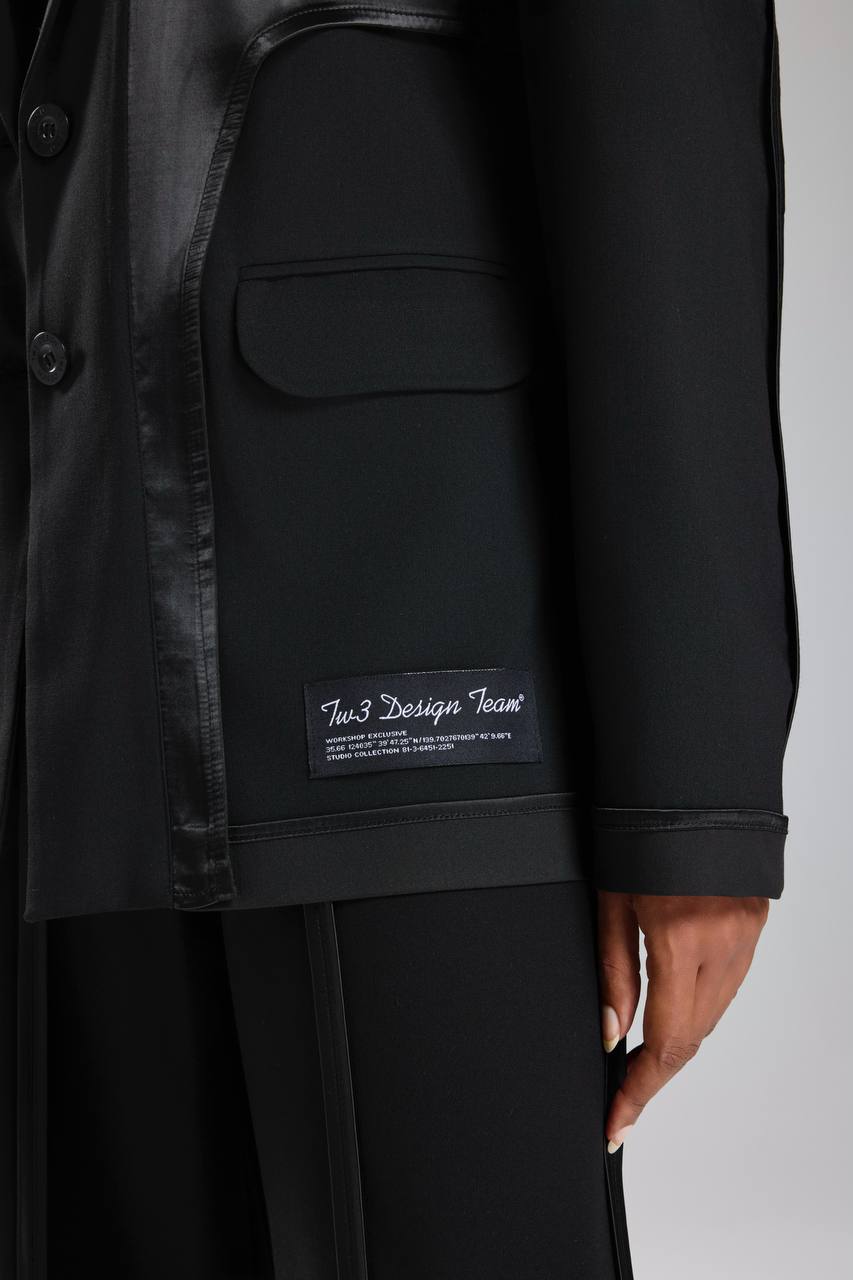 Kadın Saten Detaylı Biyeli Tasarım Blazer Ceket