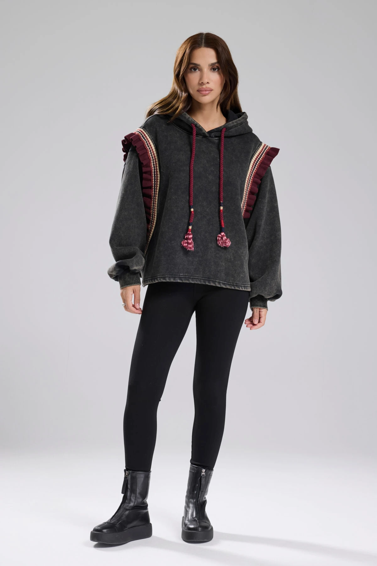 Kadın Yıkamalı Kolları Triko Fır Fır Detaylı Kapüşonlu Tasarım Sweatshirt