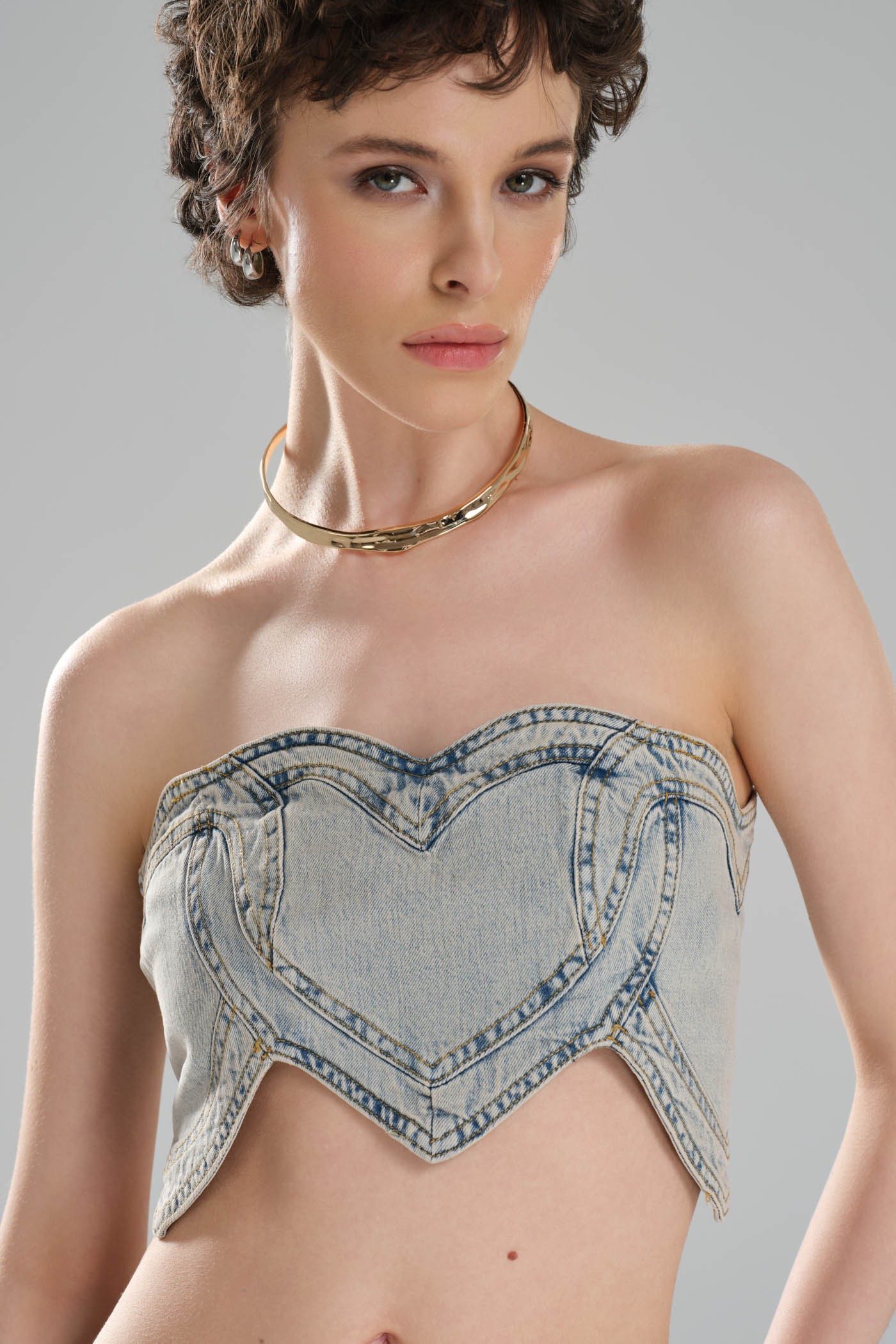 Kadın Kalp Detaylı Tasarım Denim Crop Büstiyer