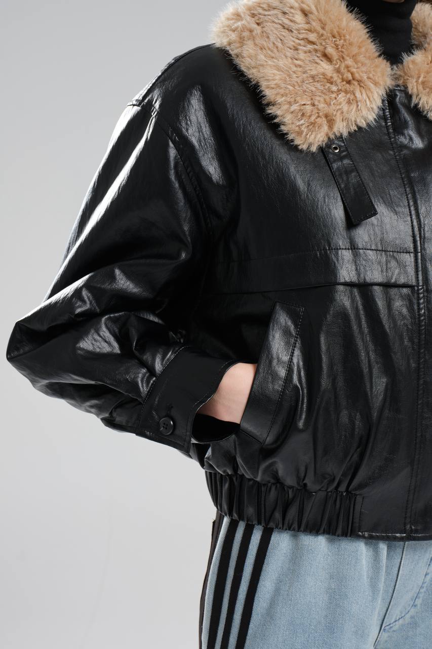 Kadın Deri Yakası Kürk Detaylı İçi Peluş Tasarım Ceket Mont