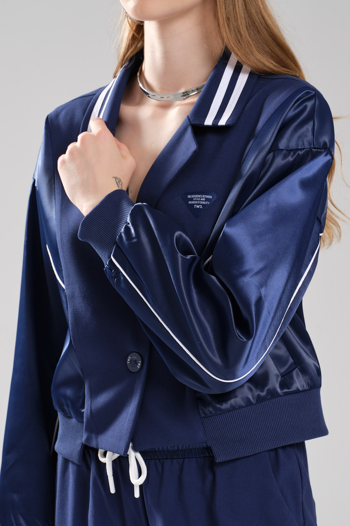 Kadın Şerit Detaylı Saten Kumaş Garnili Tasarım Blazer Ceket