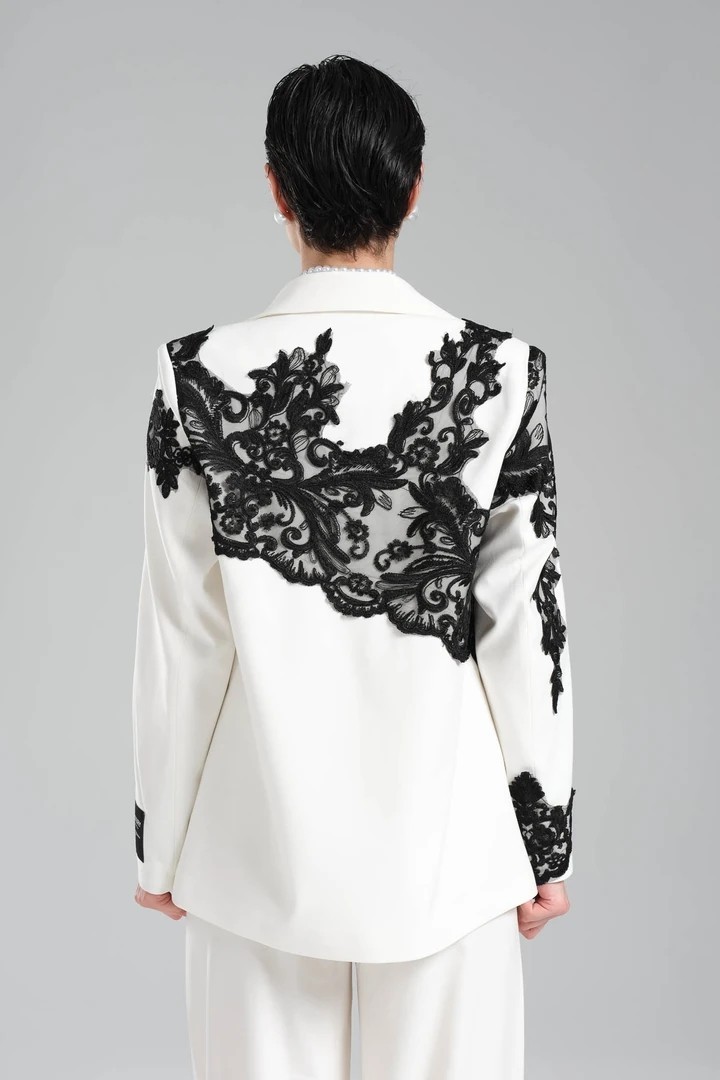 Women's Lace Applique Design Blazer Jacket