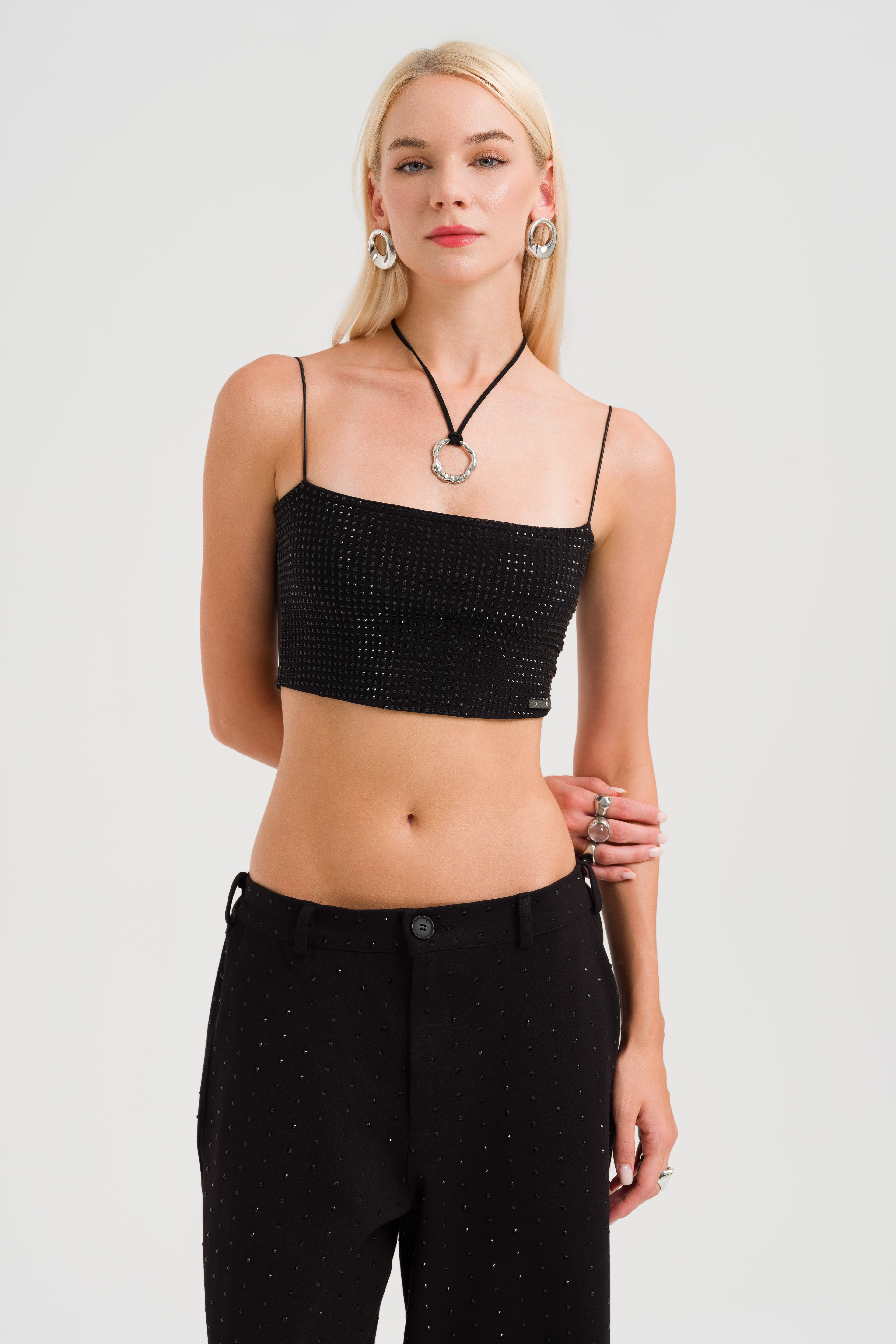 Taşlı Askılı Slim Fit Kadın Tasarım Crop