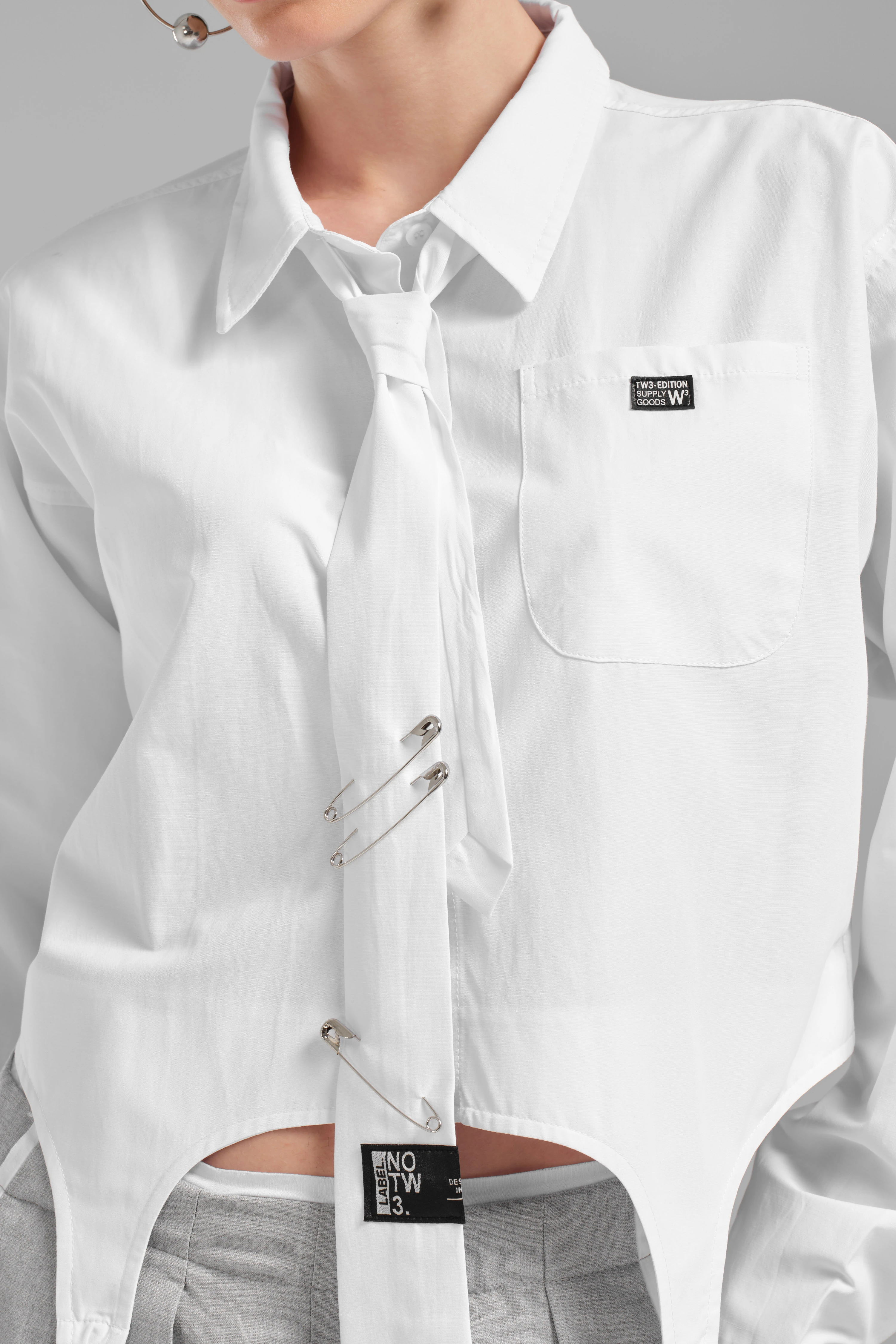 Kadın Kravat Detaylı Özel Tasarım Gömlek