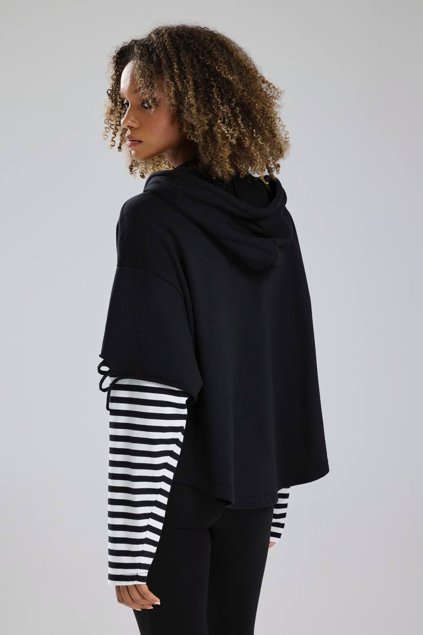 Kadın Rozet Detaylı Çizgili Kumaş Garnili Tasarım Sweatshirt