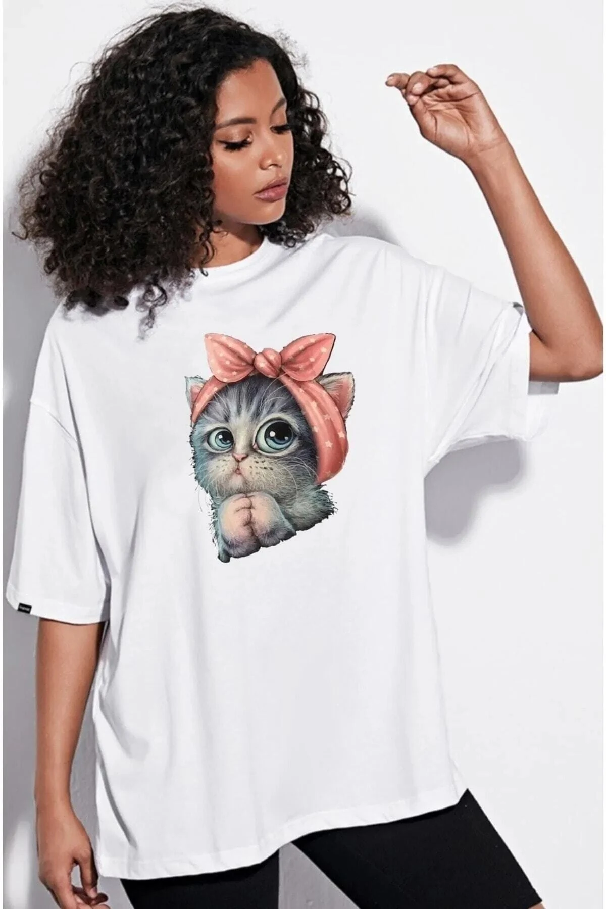 Beyaz Unisex Sevimli Minik Kedi Baskılı Pamuk Bisiklet Yaka Boyfriend Örme Oversize T-Shirt