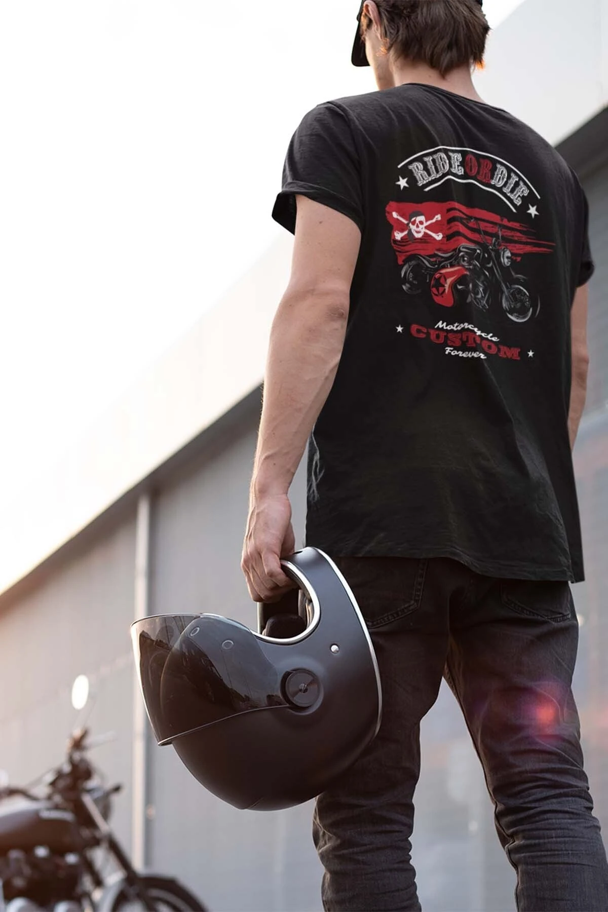 Sür Ya Da Öl Mottolu Süprem Pamuklu Tişört