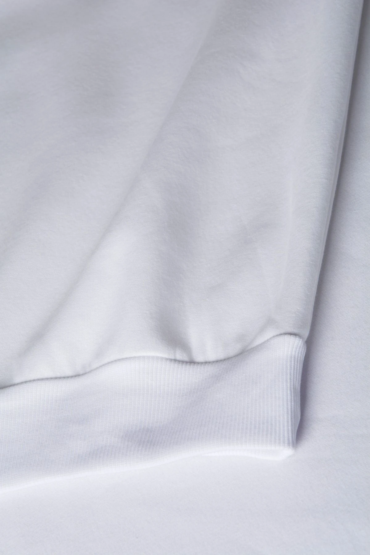 Unisex Beyaz Önü Veaven Baskılı  iki İplik Şardonlu Bisiklet Yaka Sweatshirt