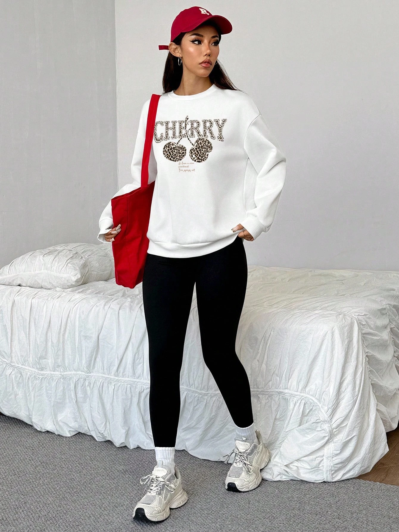 CHERRY LEO SWEATSHIRT - beyaz