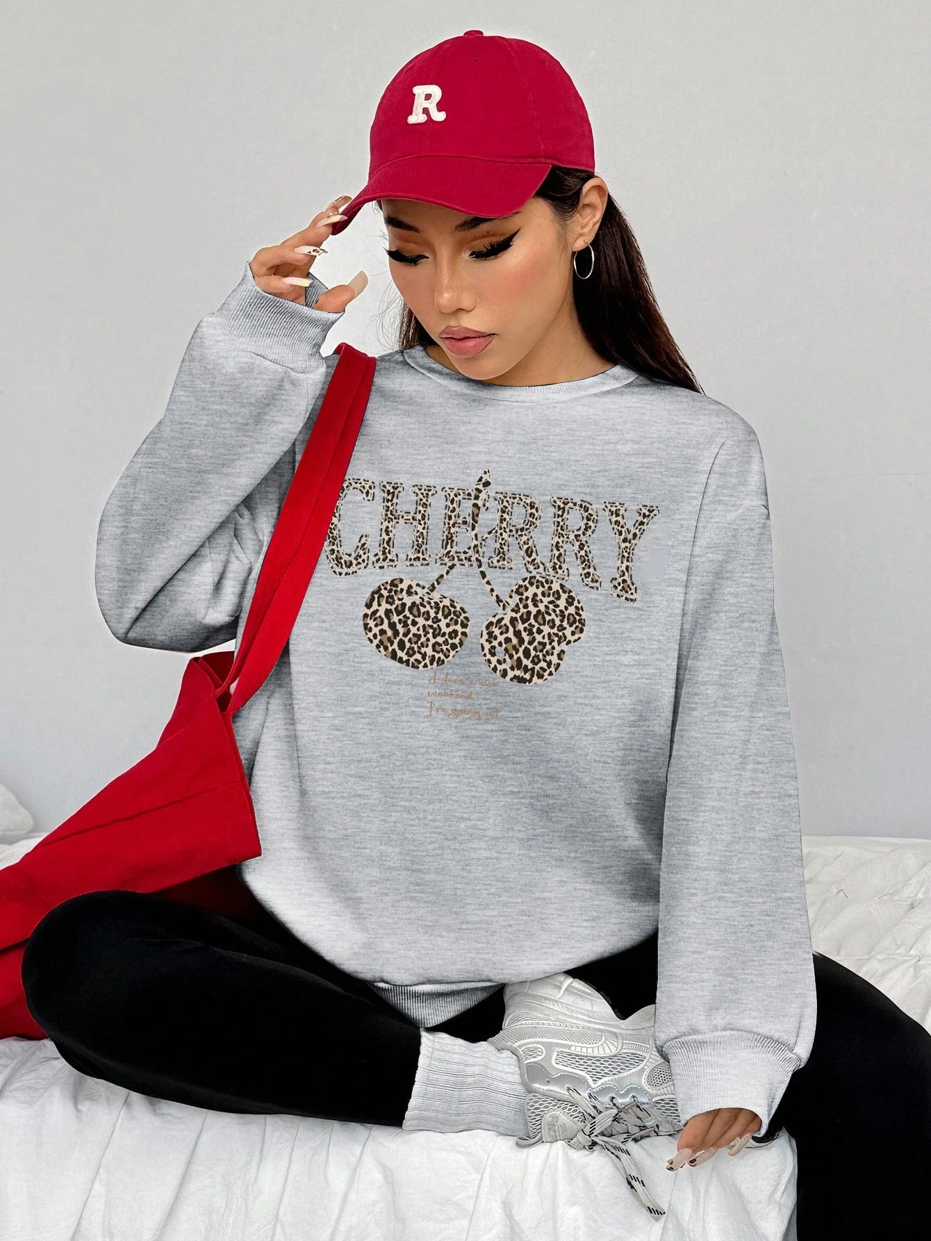 CHERRY LEO SWEATSHIRT - gri