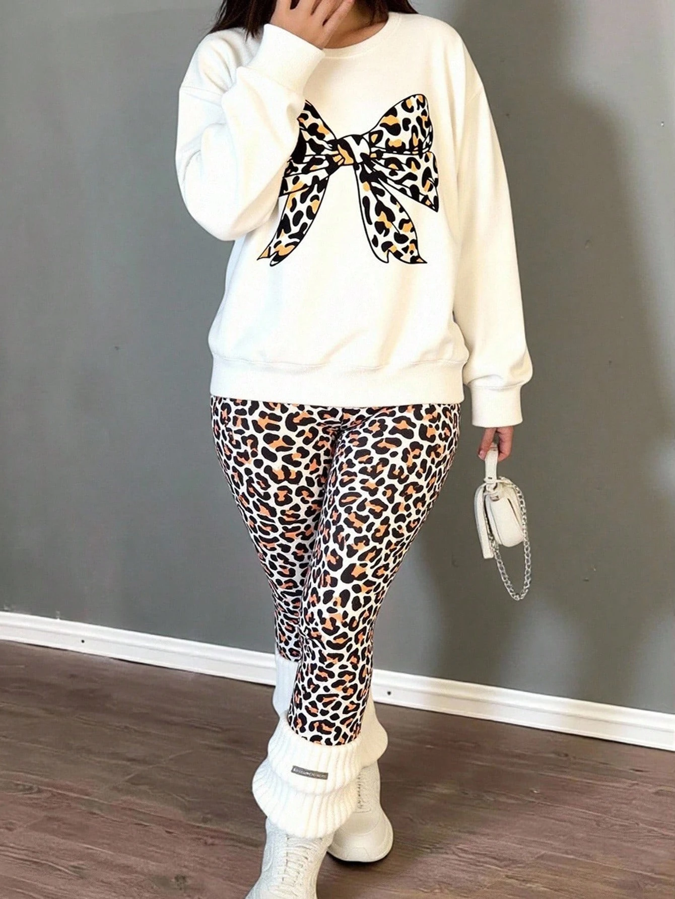 LEOPAR KURDELE SWEATSHIRT - beyaz
