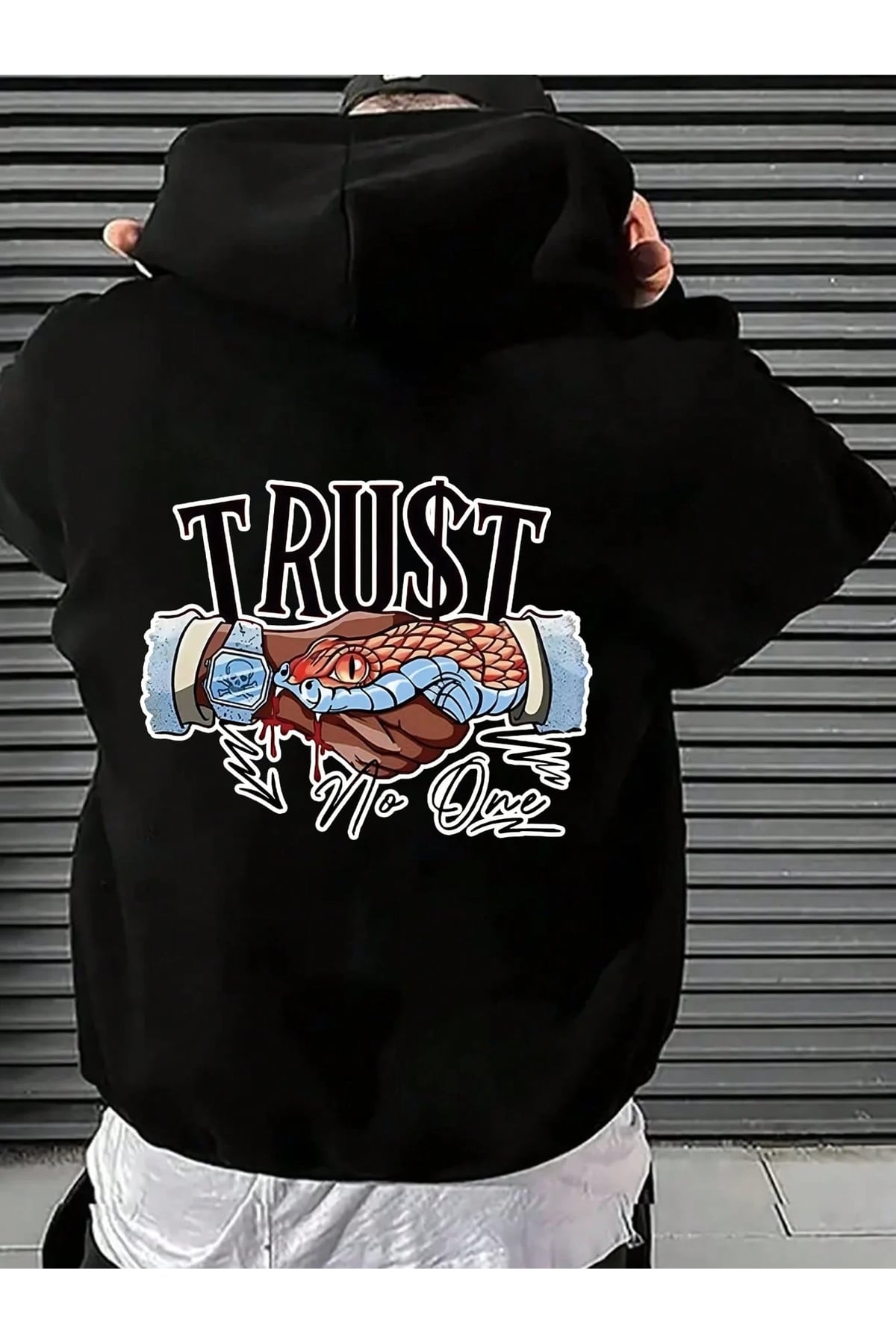 Oversize Baskılı Hoodie – Trust No One Sokak Stili Kapüşonlu Sweatshirt (Unisex) ön- arka