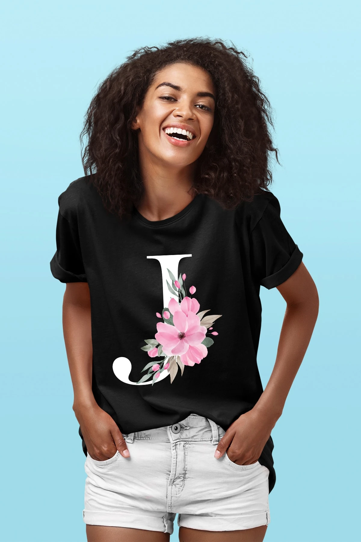 Çiçek Desenli J Harfi Baskılı Siyah Tişört