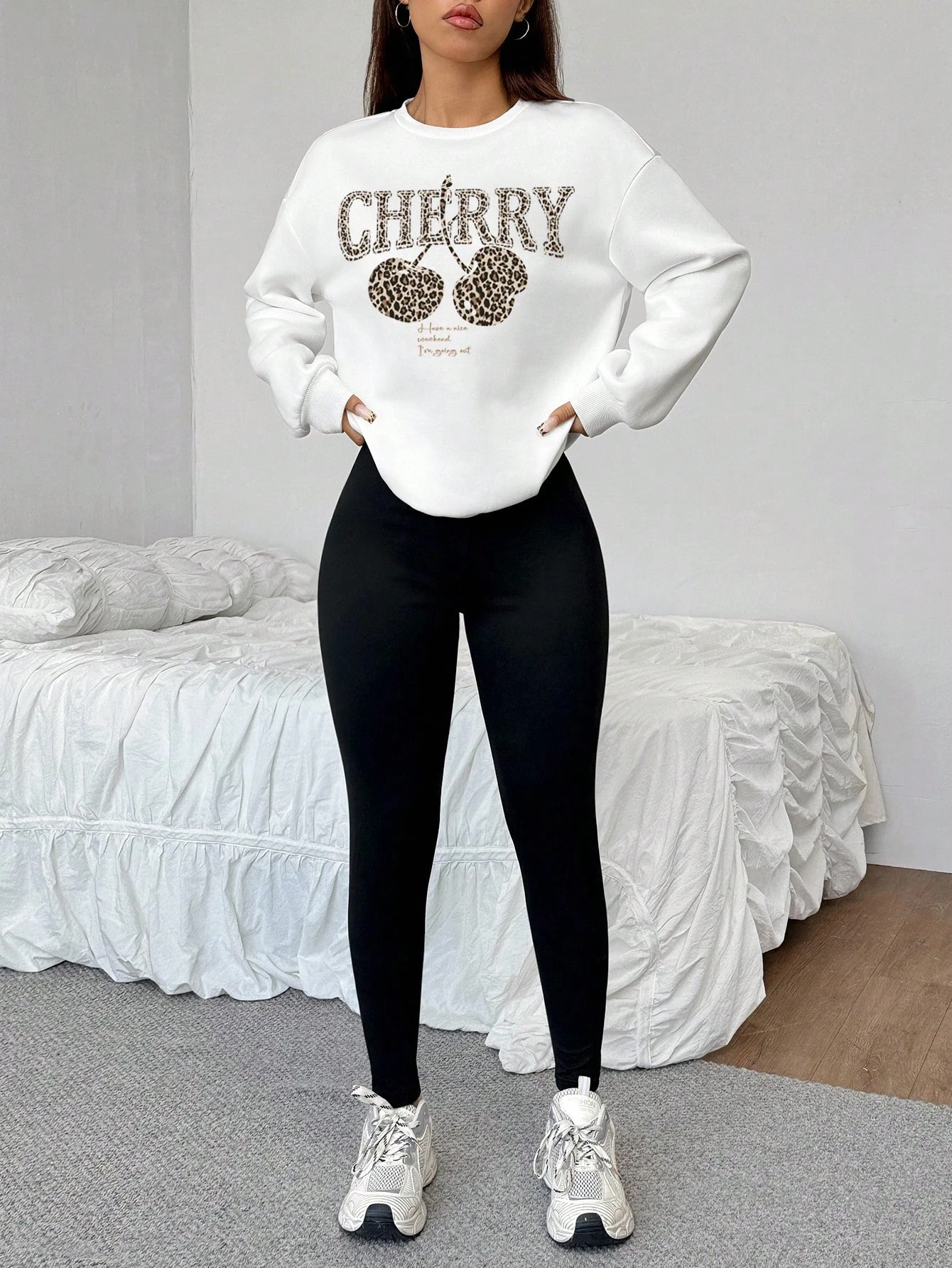 CHERRY LEO SWEATSHIRT - beyaz