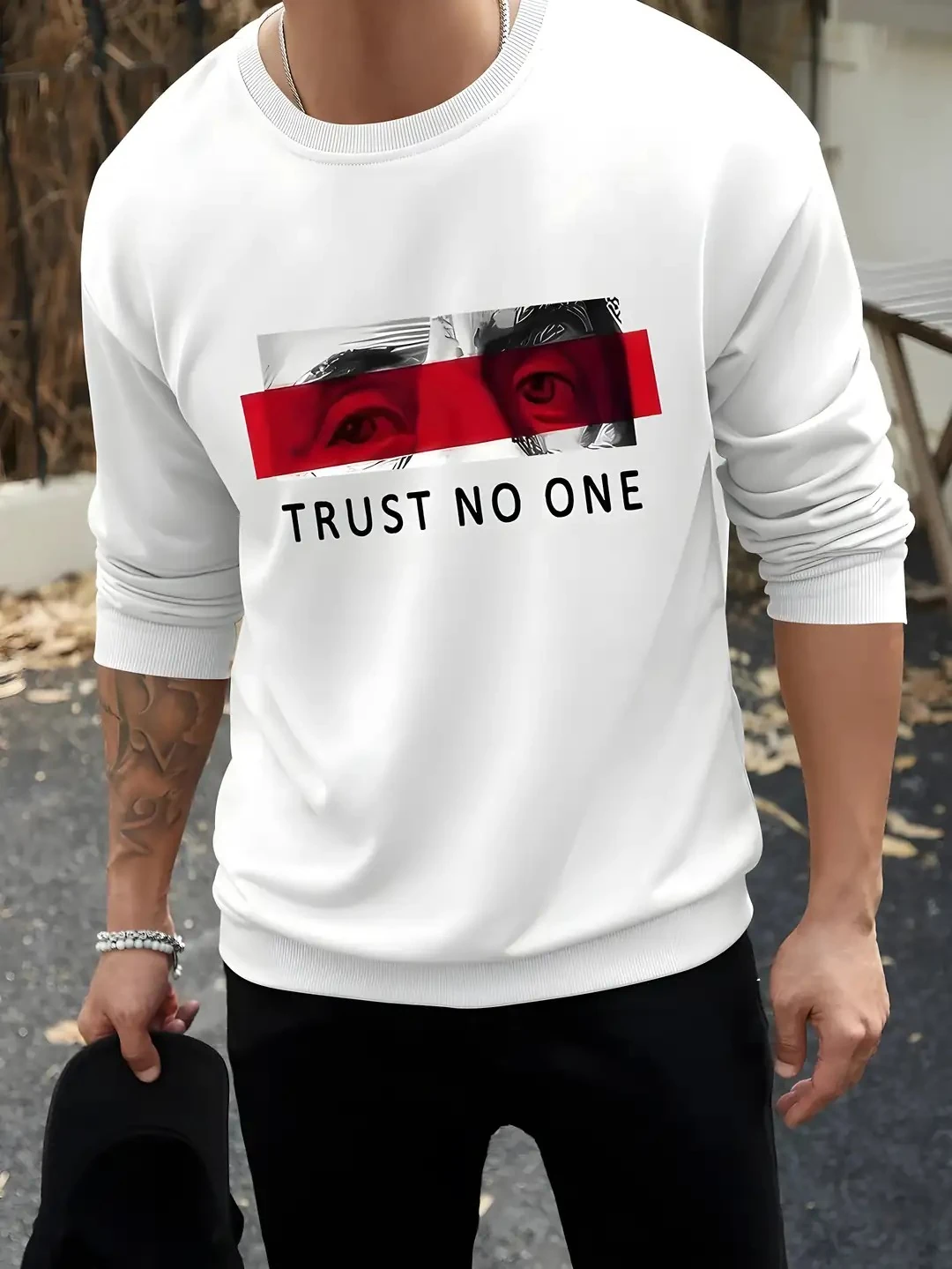 TRUST NO ONE TASARIM SWEATSHIRT - beyaz