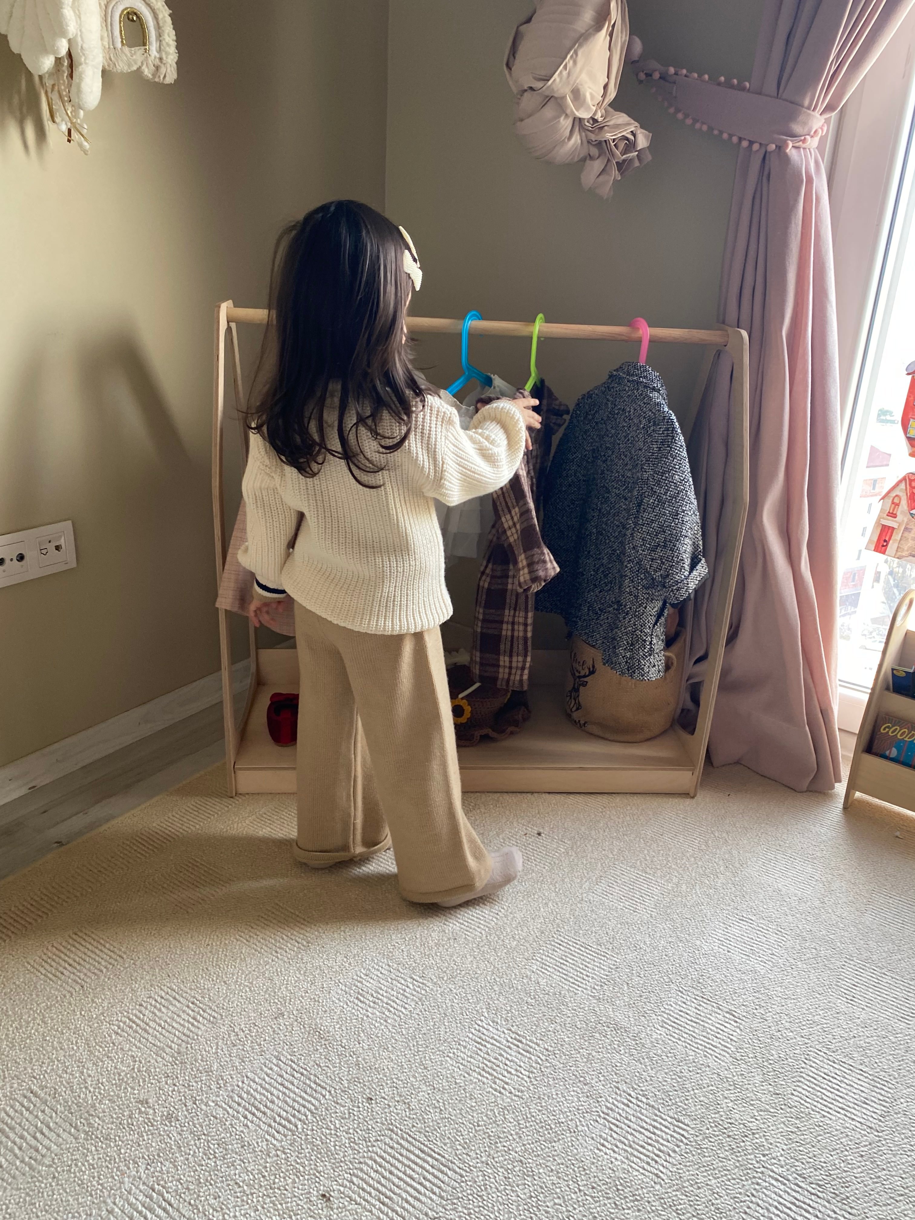 Baumfee Montessori Clothing Rack