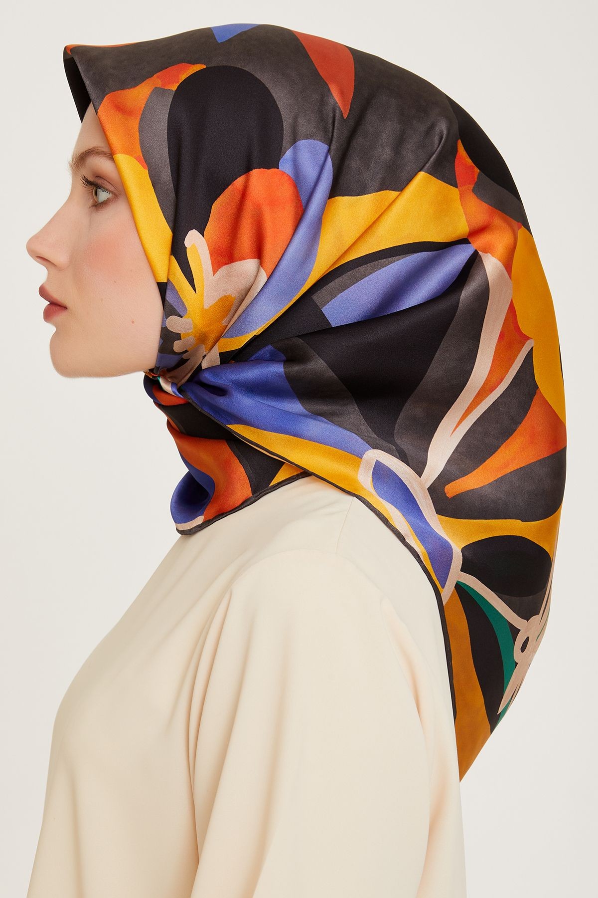 %100 Twill Ipek Desenli Eşarp | 9200-84