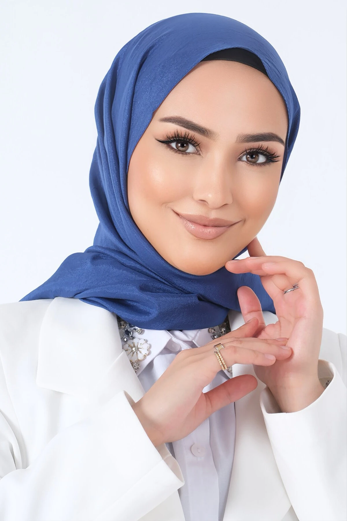 BRİSA VUAL ŞAL - parlament image