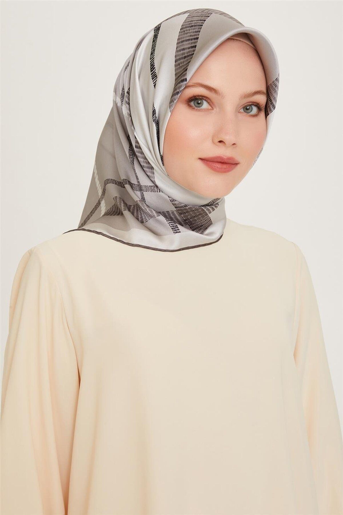 Twill Saf Ipek Eşarp 9206d 05 image