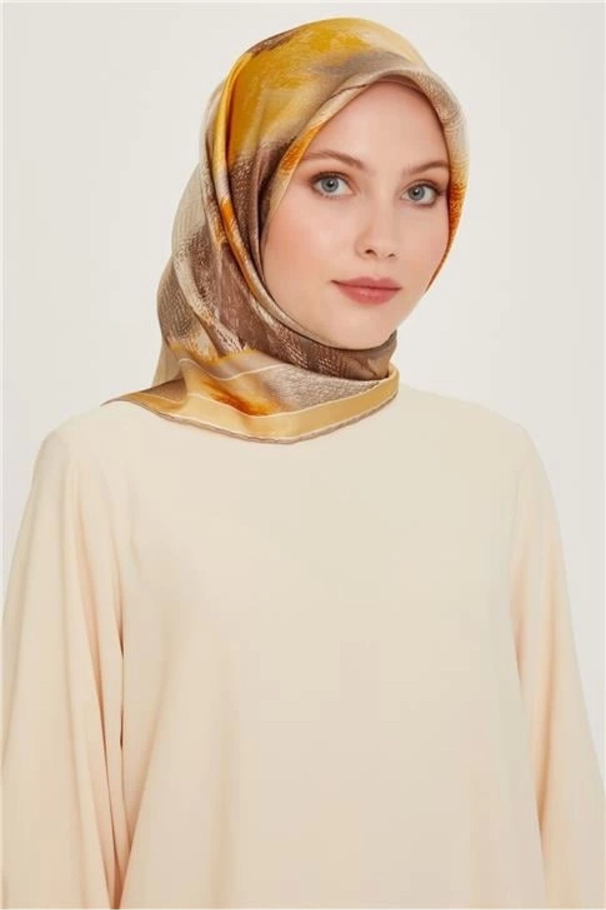 %100 Twill Ipek Desenli Eşarp | 9240-51
