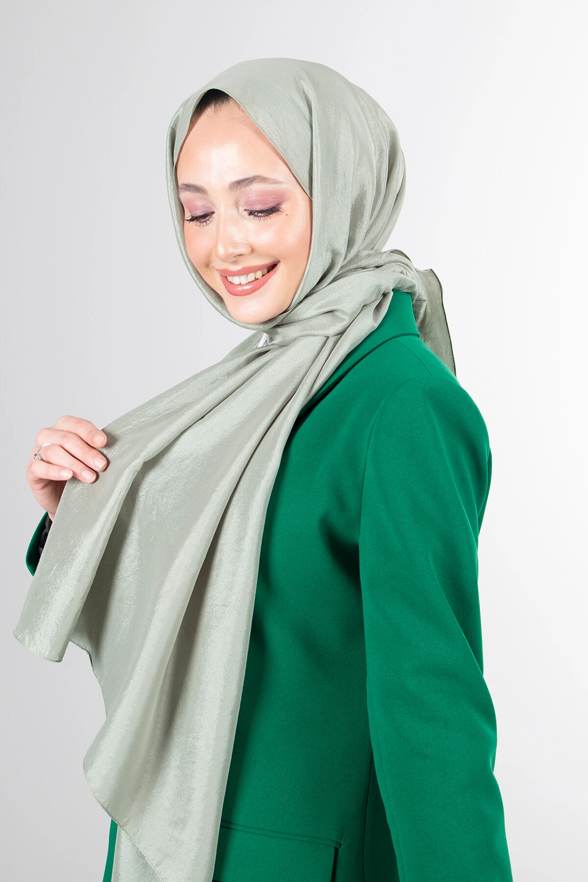 BRİSA VUAL ŞAL - çağla image