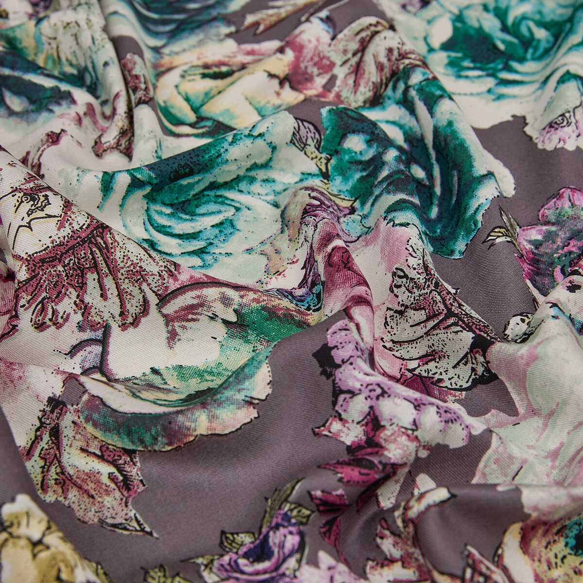 Gül Deryası Desenli İpek Şal