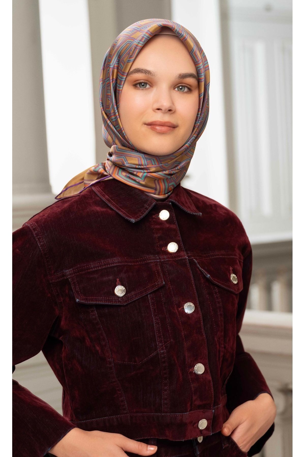 %100 Twill Ipek Desenli Eşarp | 9213d-02