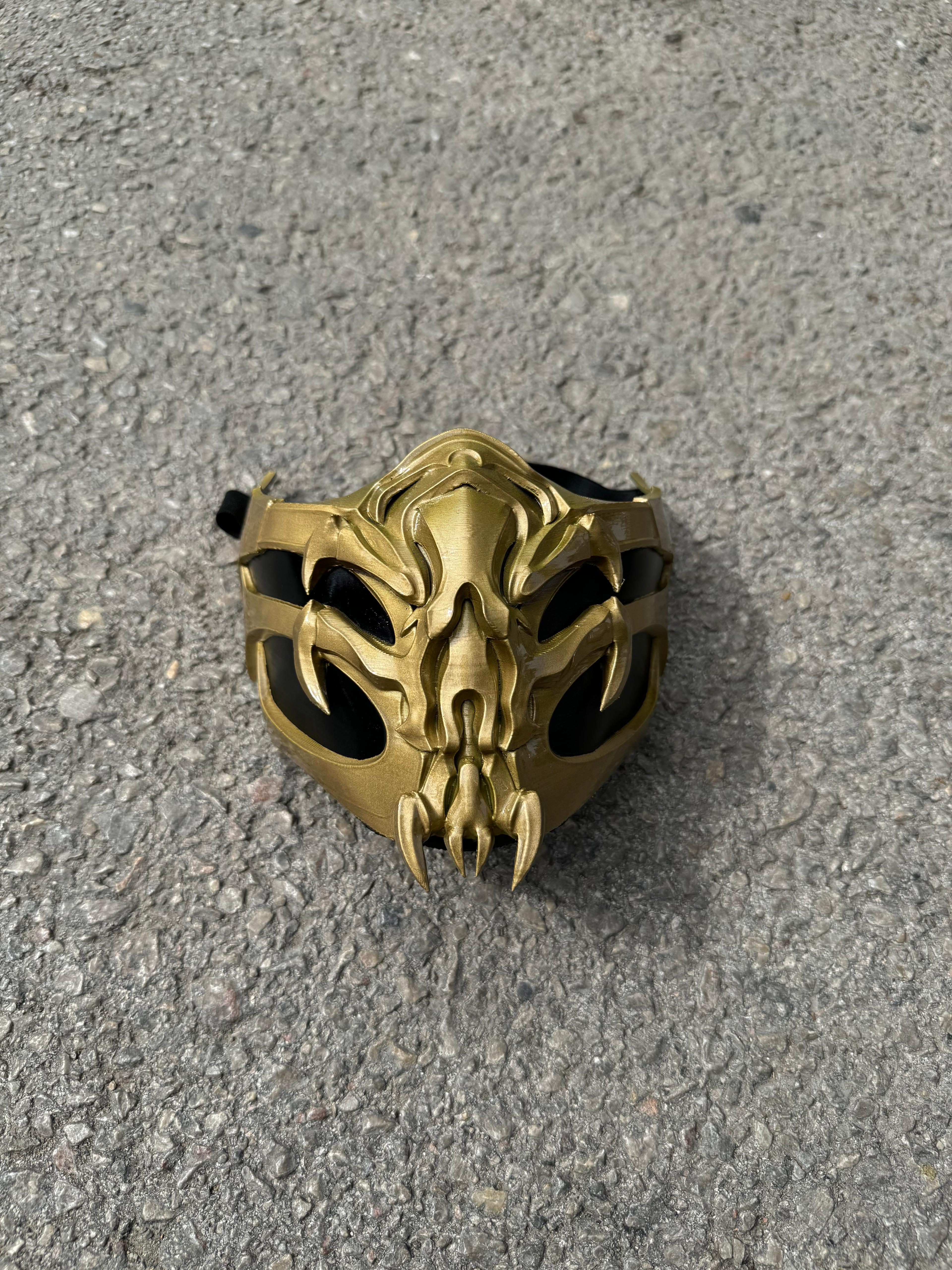 Mortal kombat scorpion maskesi