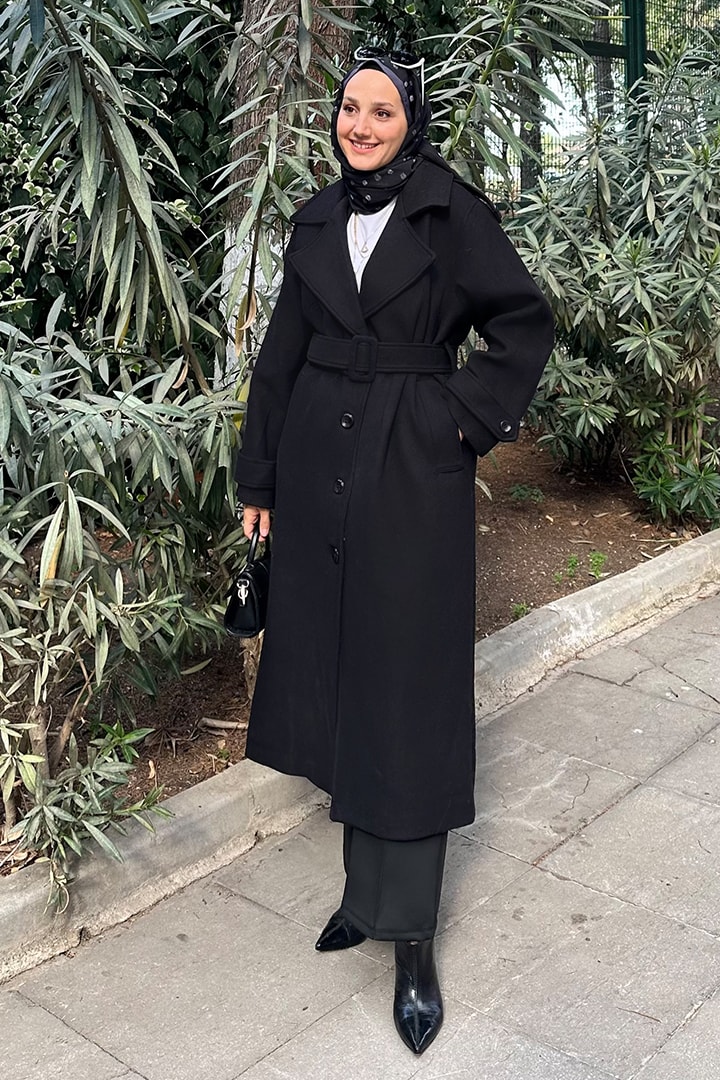 Sıralı Düğme Kaşe Kaban