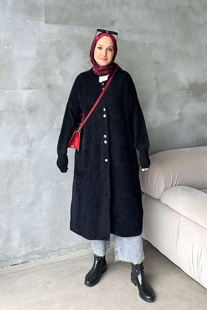 Yumoş Düğmeli Hırka - Siyah