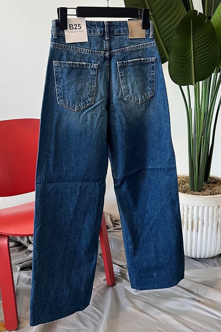 Paçası Kesik Kot Pantolon