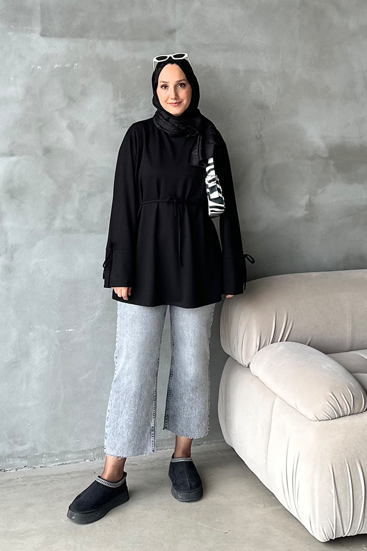 Bilek Boy Paçası Kesik Kot Pantolon