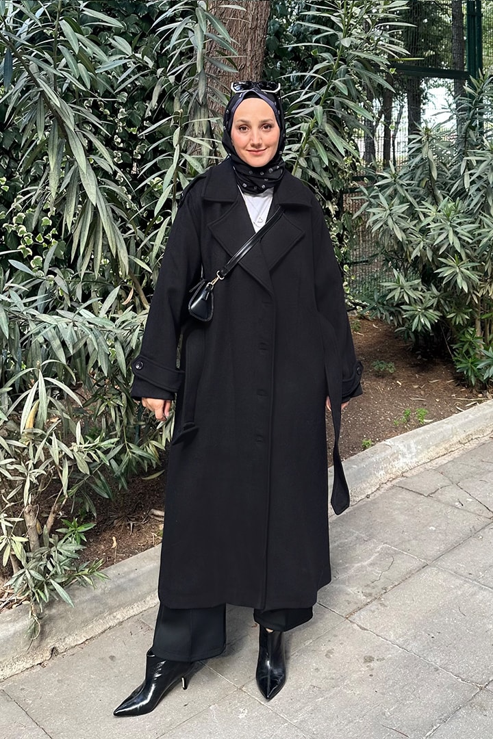 Sıralı Düğme Kaşe Kaban