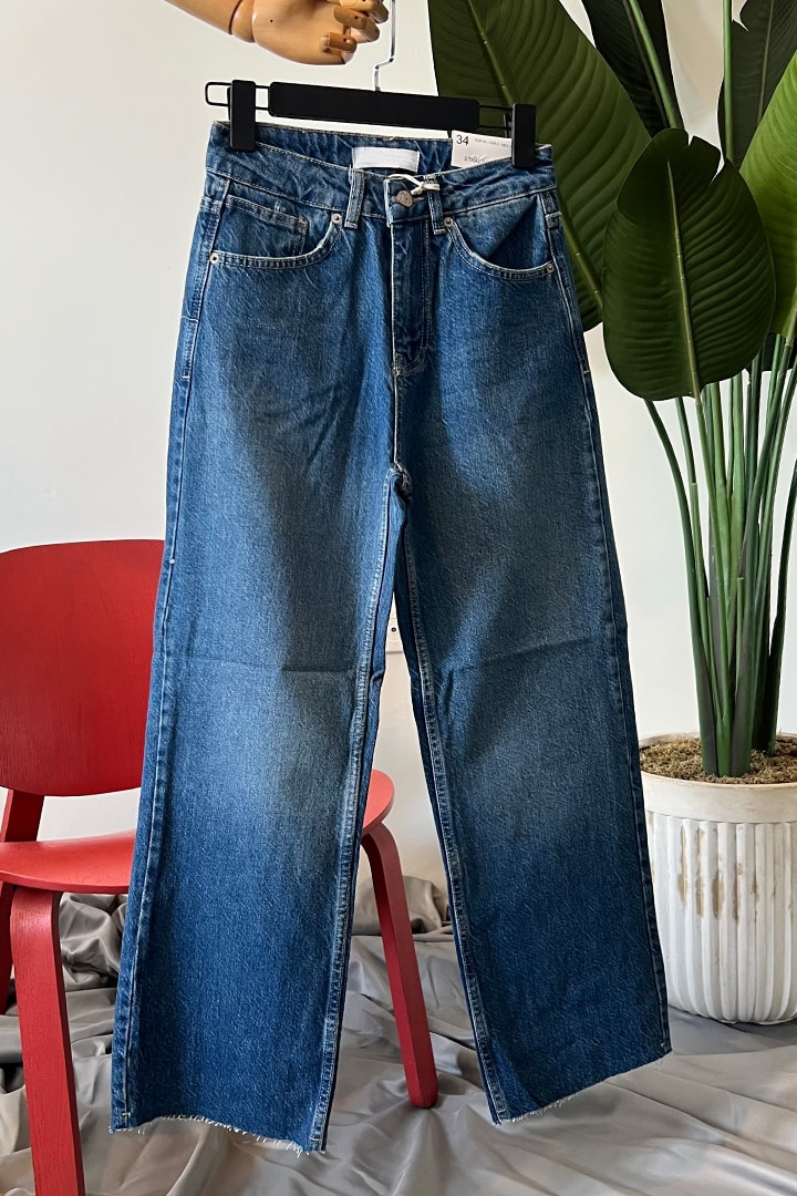 Paçası Kesik Kot Pantolon