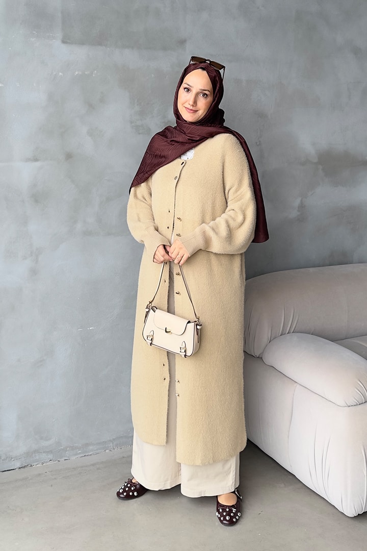 Yumoş Düğmeli Hırka