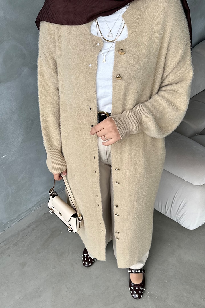 Yumoş Düğmeli Hırka