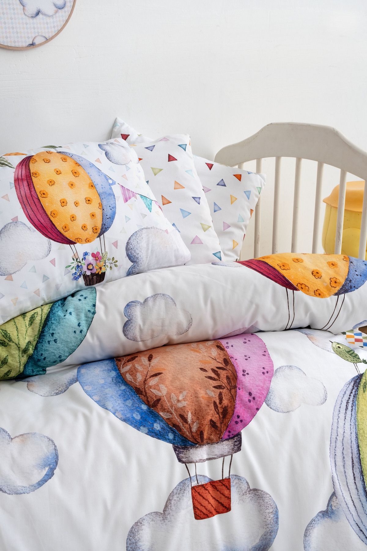 Mibabies; Baloon, %100 Pamuk Bebek Odası Seti: Nevresim Takımı, Kırlent, 3'lü Tablo