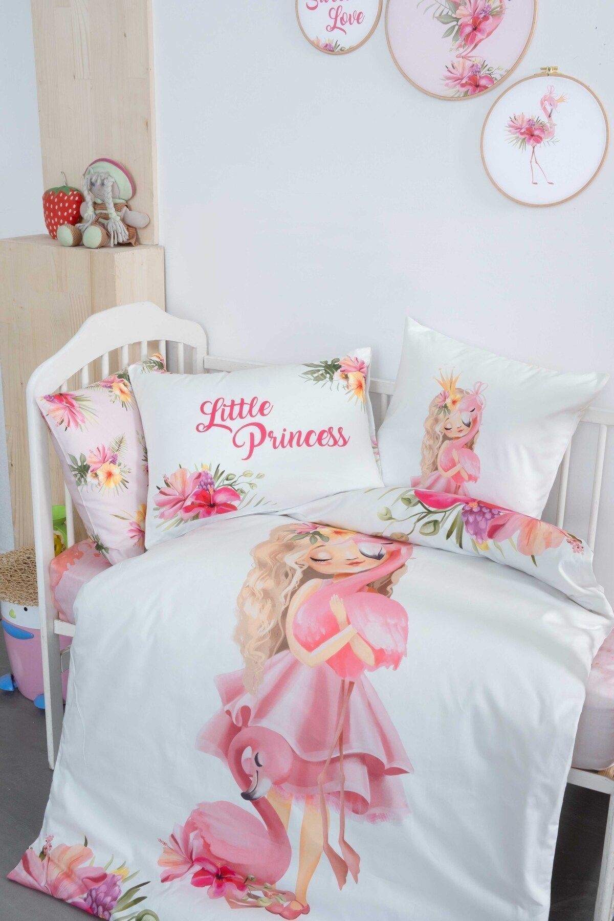 Mibabies; Little Princess, %100 Pamuk Bebek Odası Seti: Nevresim Takımı, Kırlent, Duvar Süsü