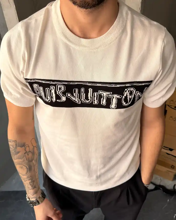 Siyah Şeritli Logo Detaylı Triko T-Shirt