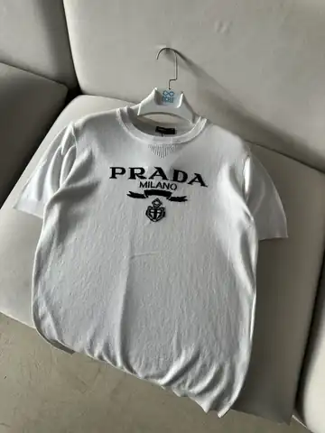 Göğüs Logolu T-Shirt