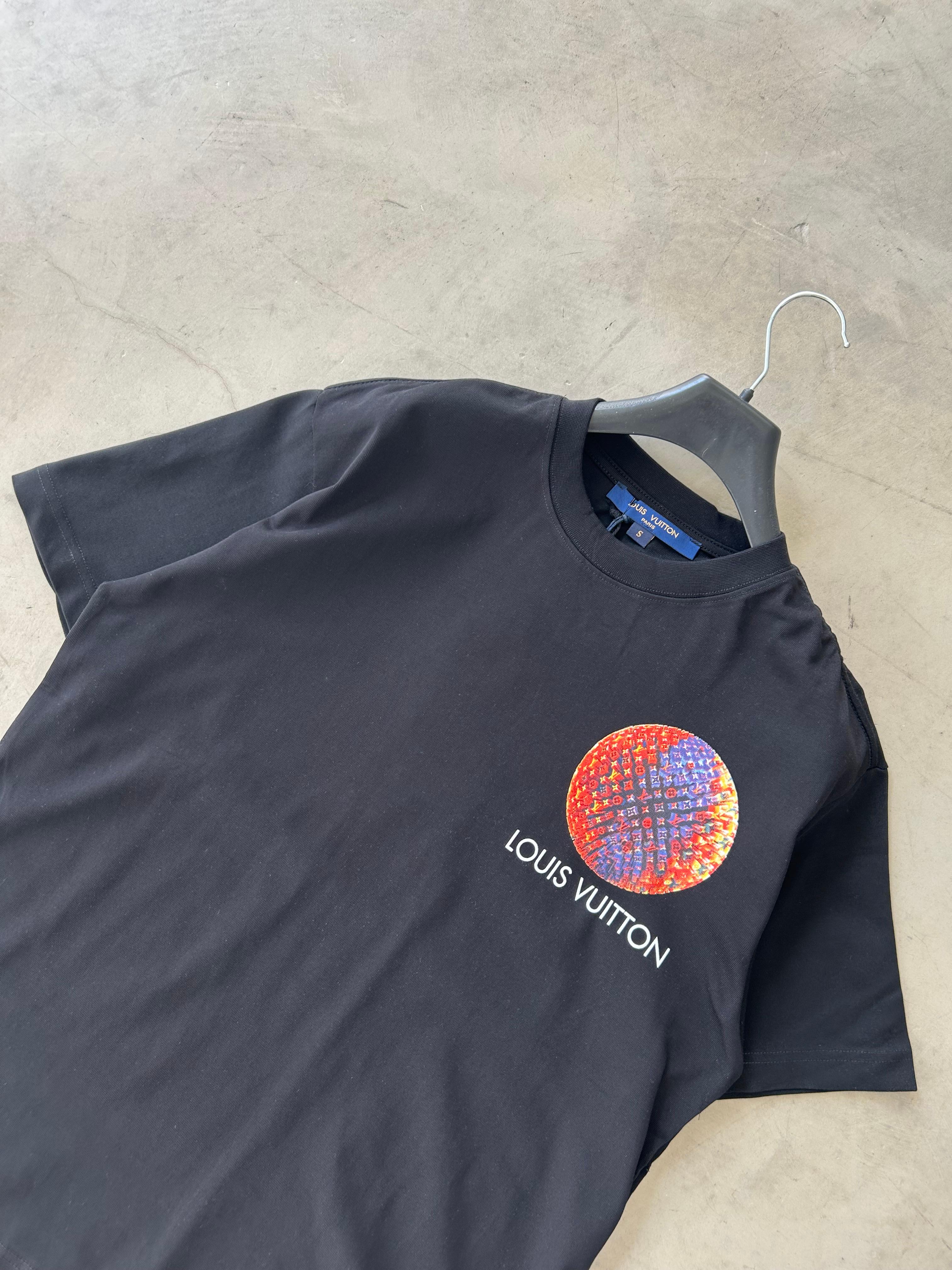 LV Arka Baskılı Premium Basic Tshirt