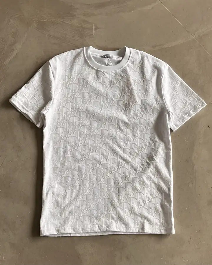 Full Logo Kabartmalı Basic Tshirt