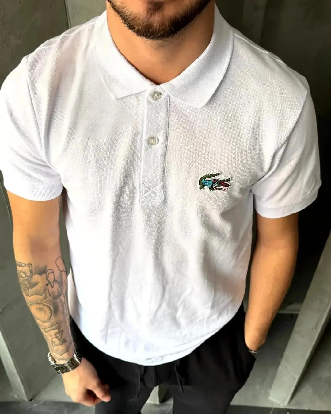 Renkli Nakışlı Timsah Detaylı Polo Yaka T-Shirt