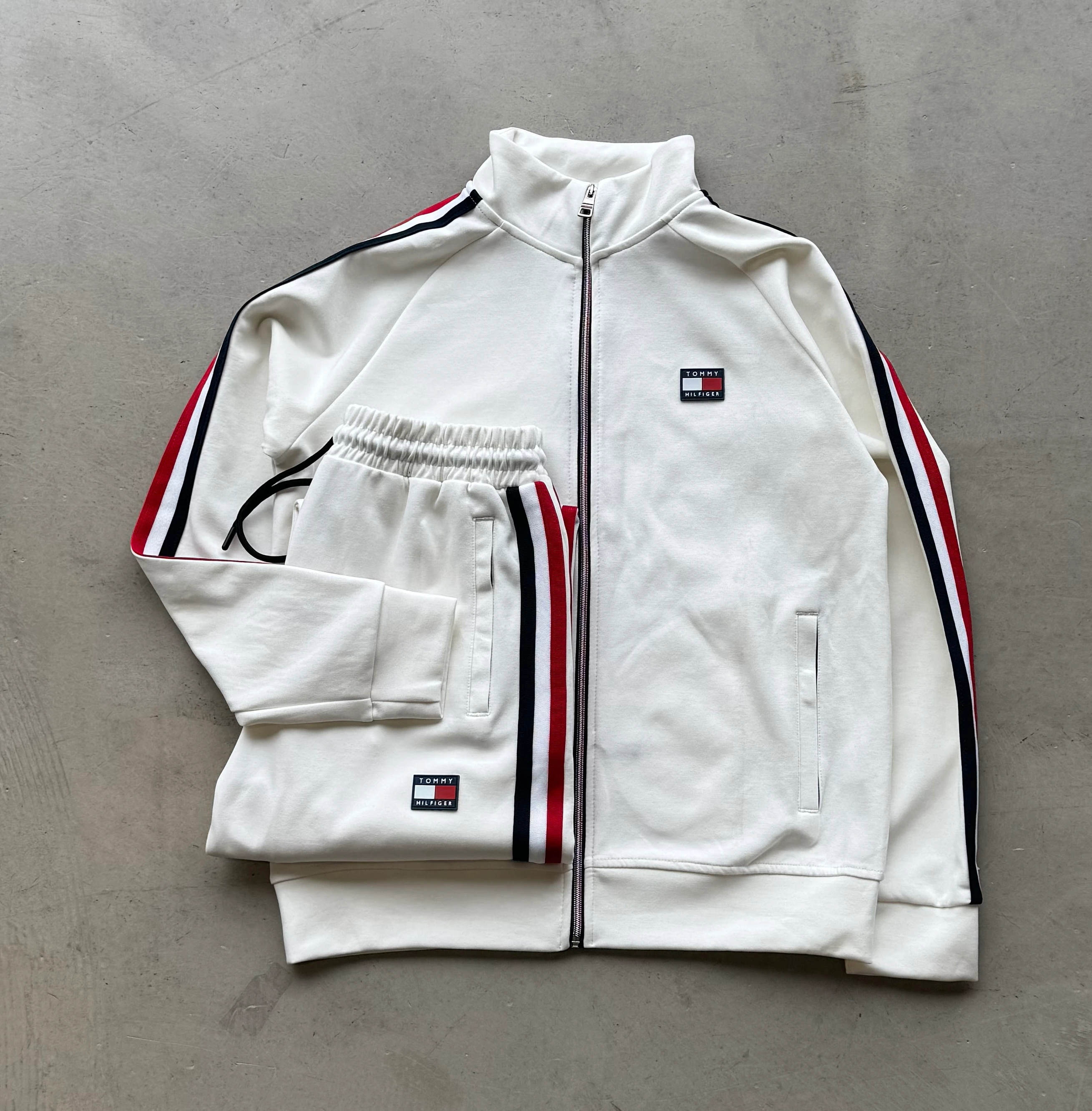 TMY Premium Logo Ve Şerit Detaylı Eşofman Takımı - Beyaz