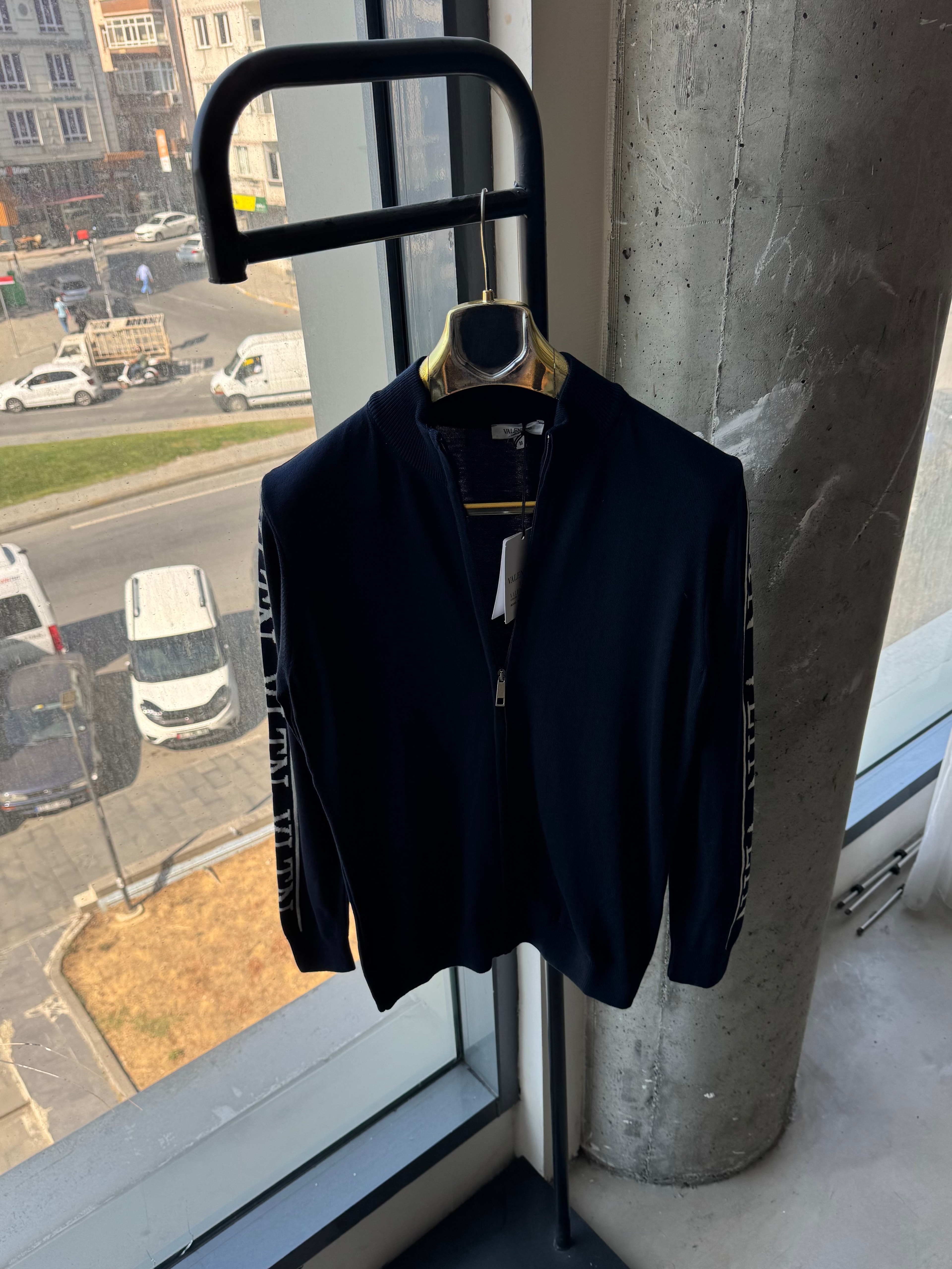 VLNT Premium Zippered Cardigan