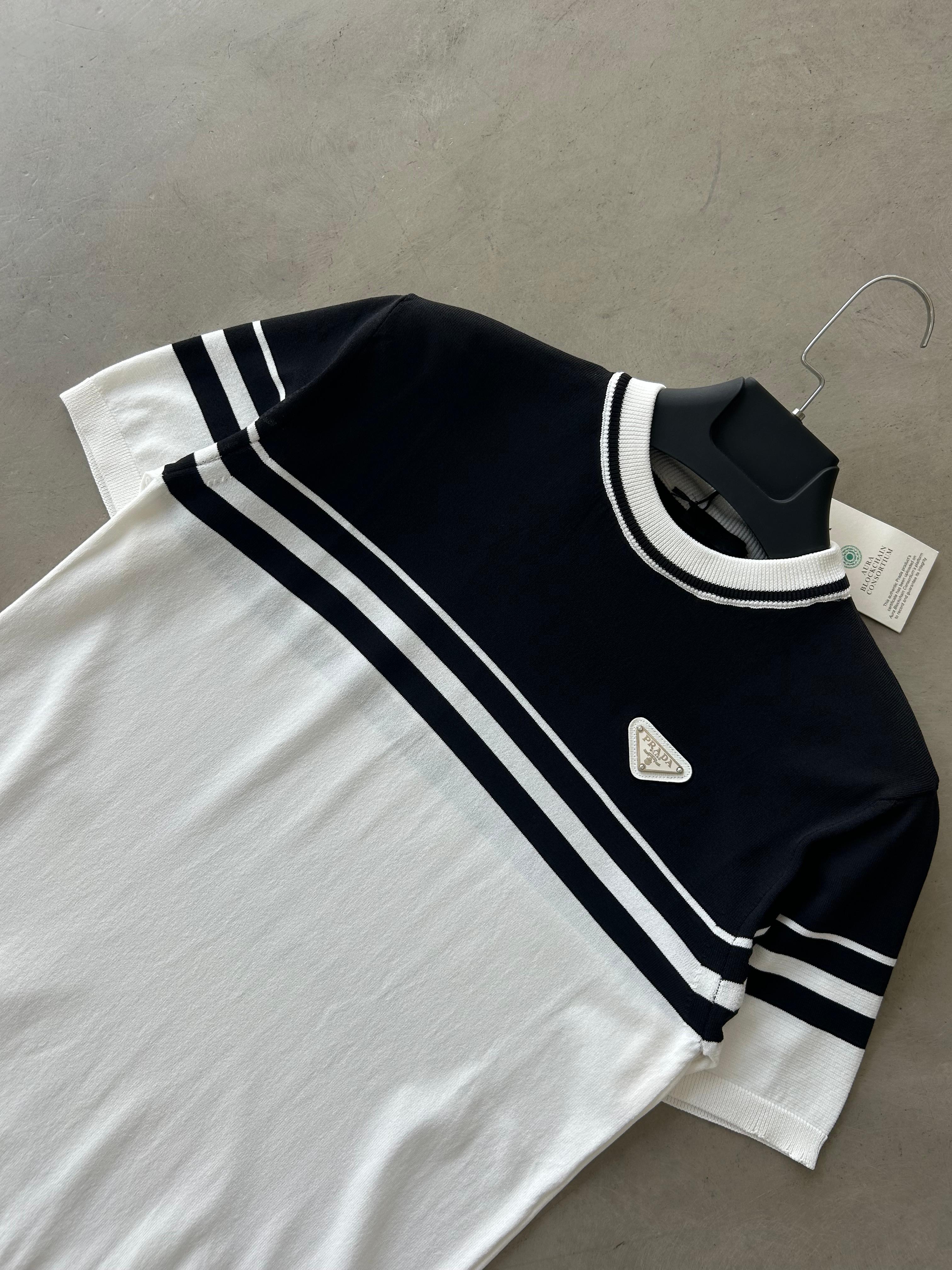 PRD Logo Detay Premium Çizgili Tshirt