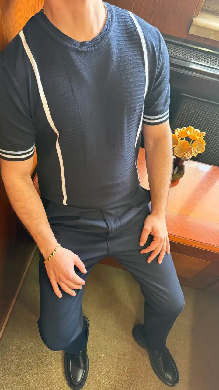 Çizgi Detaylı Bisiklet Yaka Triko T-Shirt - Lacivert